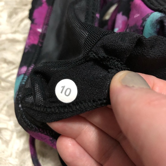 Lululemon Free To Be Tranquil Bra - Sz 10 - Picture 5 of 5